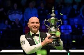 جو پری انگلیسی قهرمان مسابقات آزاد British Seniors Open 2025 شد